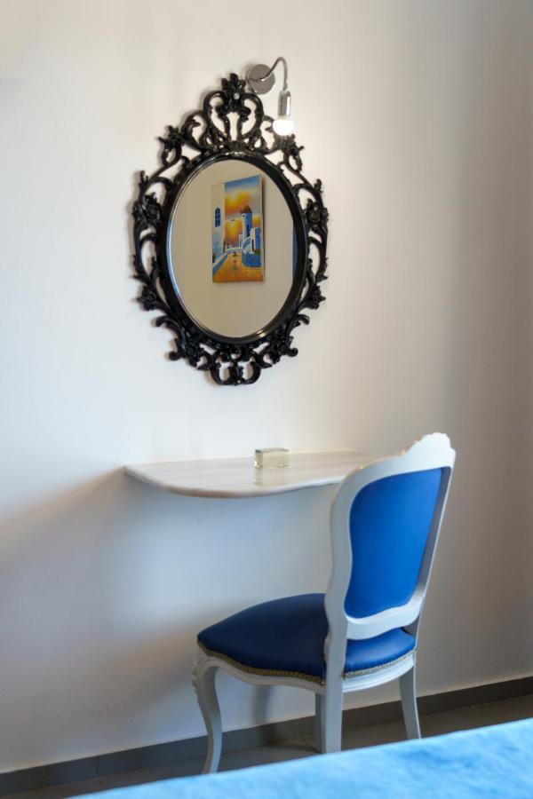Marousi Suites Perissa  Buitenkant foto